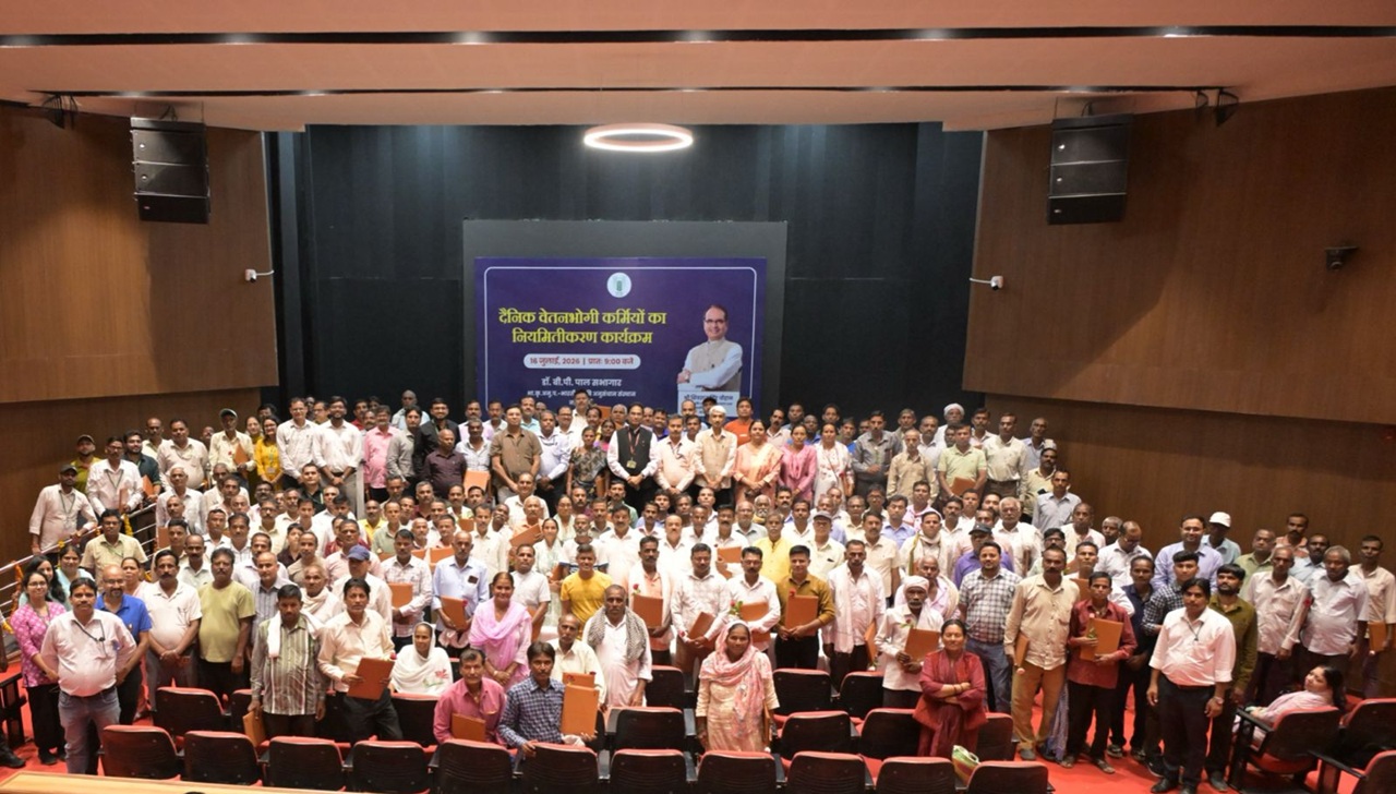 On ICAR Foundation Day, 153 Daily Paid Labor (DPL) of IARI and its regional centers have been made permanent as MTS